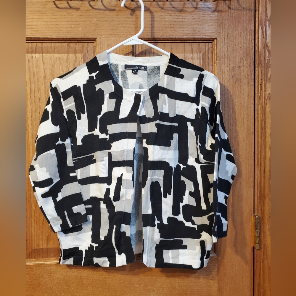 Willi Smith Black and White Cardigan Sweater- Size Medium 3/4 Sleeve